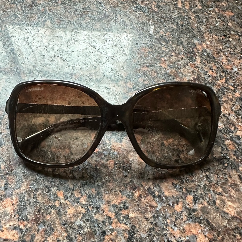 Gorgeous Chanel Crystal Sunglasses Cost Over $1300 Special Editions